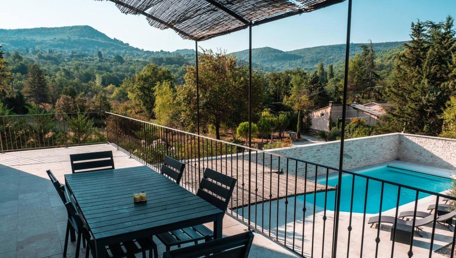La Petite Colline Villa Apt Buitenkant foto